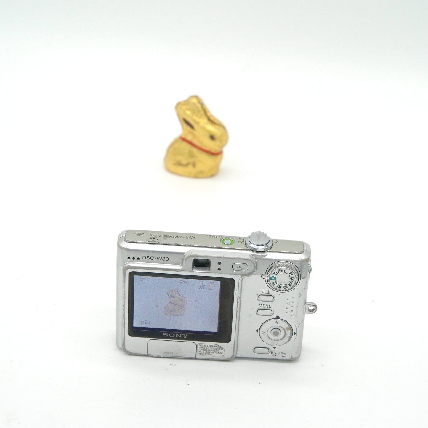 Sony Cyber-shot W30 6MP Y2K Digicam (Silver)