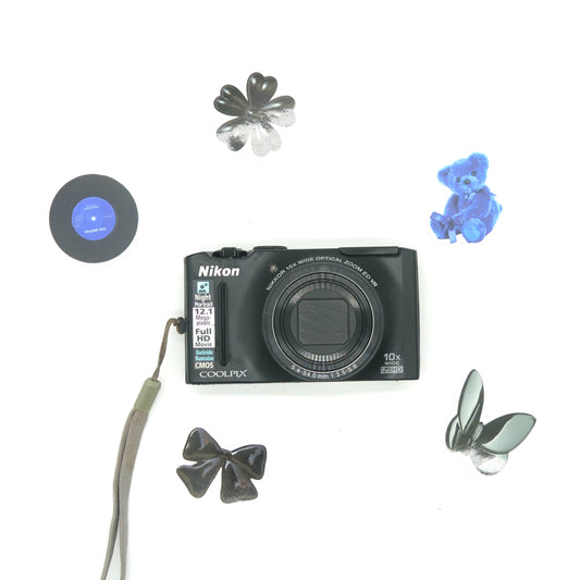 Nikon Coolpix S8100 Y2K Digicam (Black)