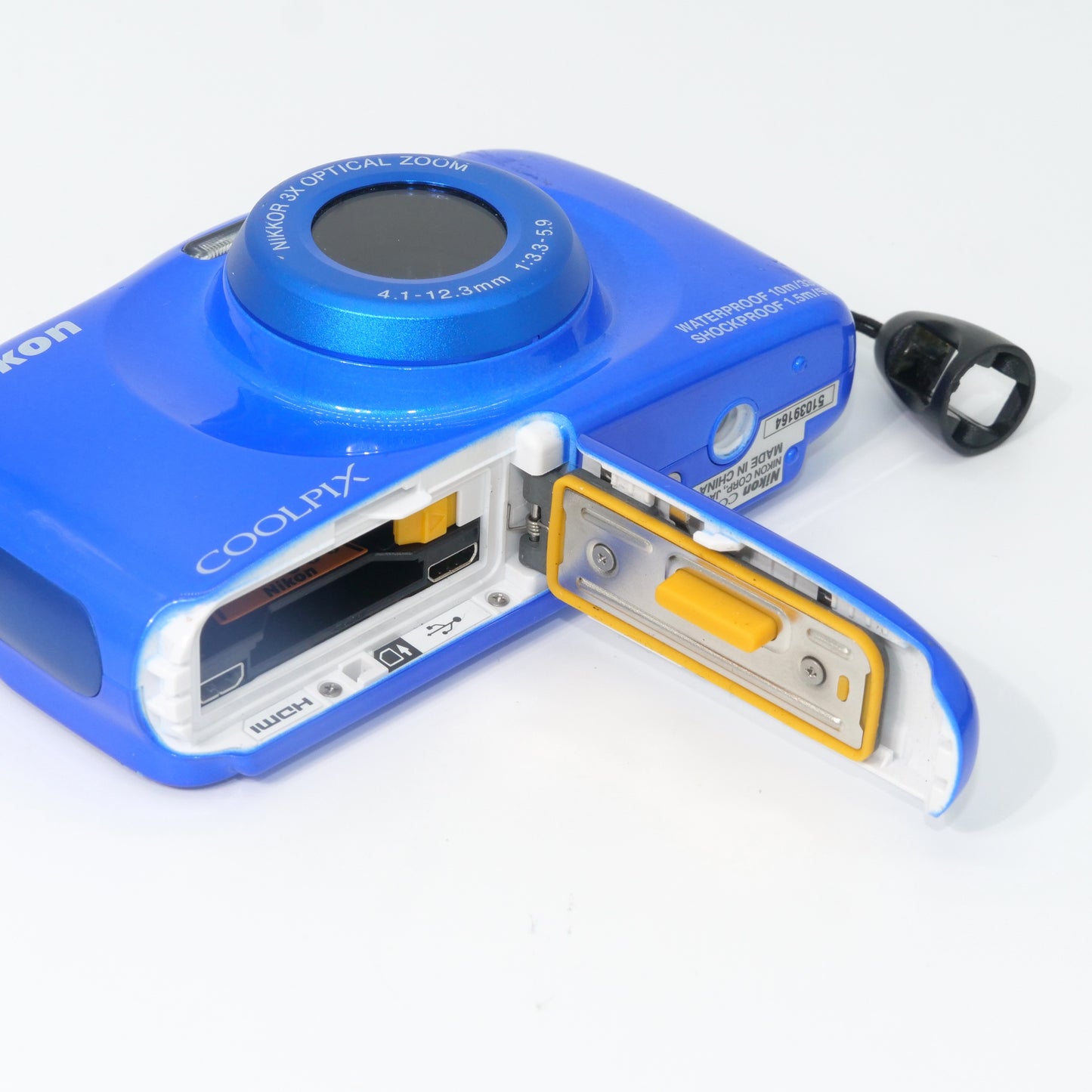 Nikon Coolpix S33 Waterproof Y2K Digicam (Blue)